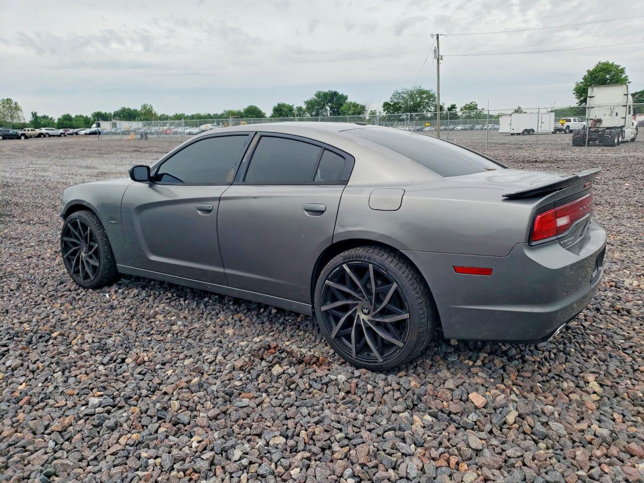 2012 Dodge Charger R - Фото 2