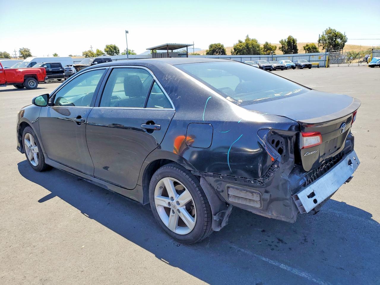 2014 Toyota Camry Se - Фото 2