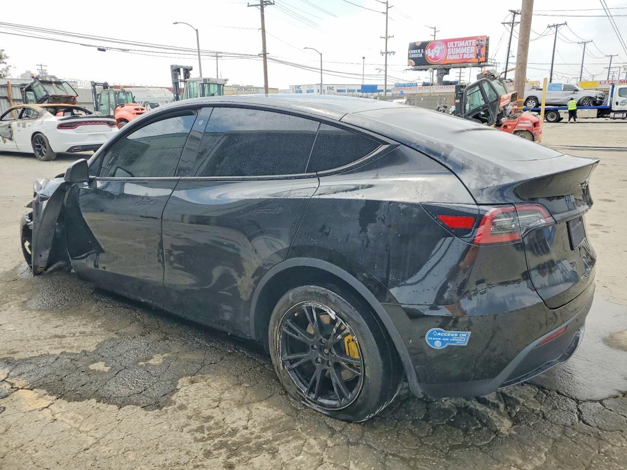 2021 Tesla Model Y - Фото 2