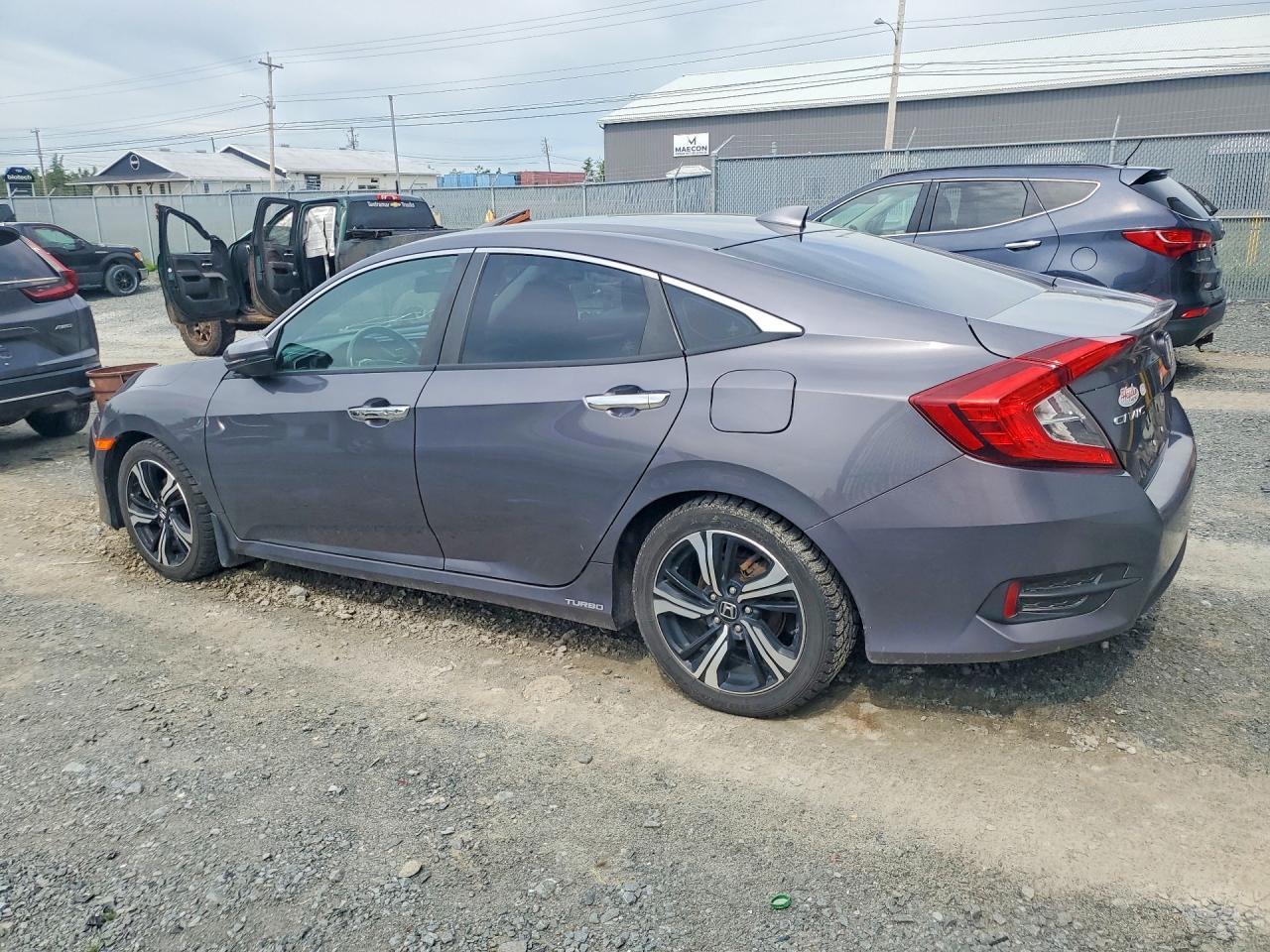 2016 Honda Civic Touring - Фото 2