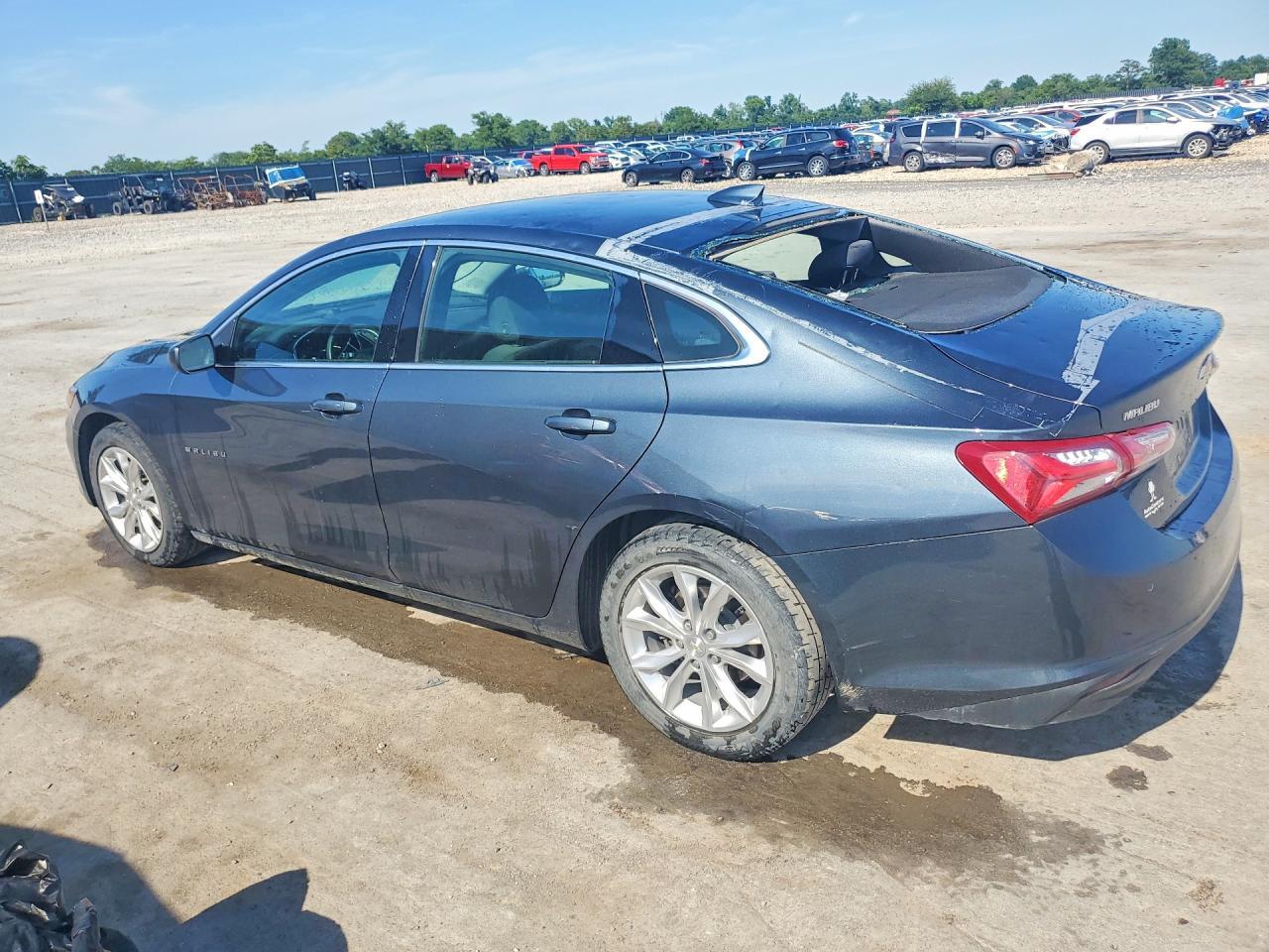 2020 Chevrolet Malibu Lt - Фото 2