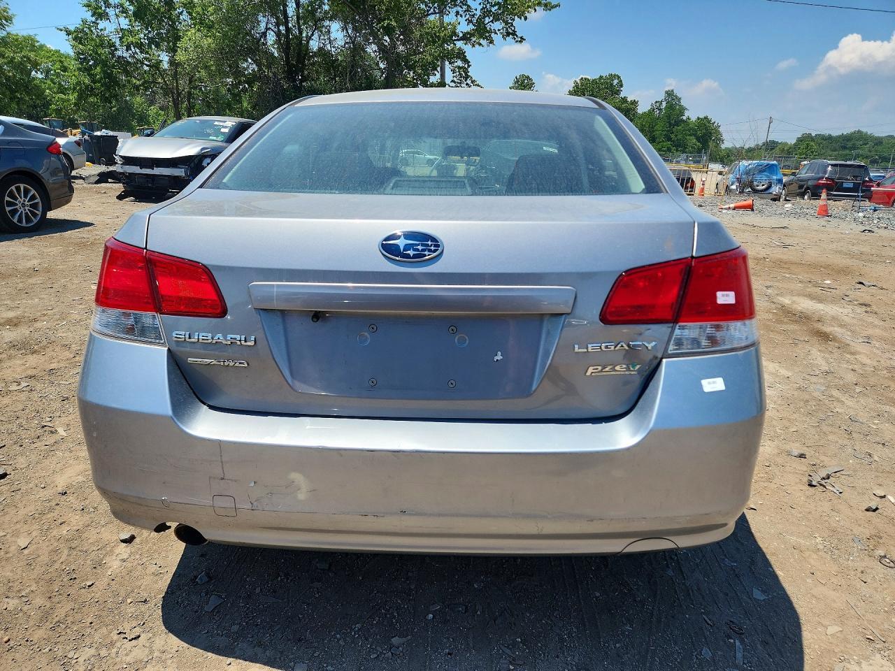 2010 Subaru Legacy 2.5I Premium - Image 6