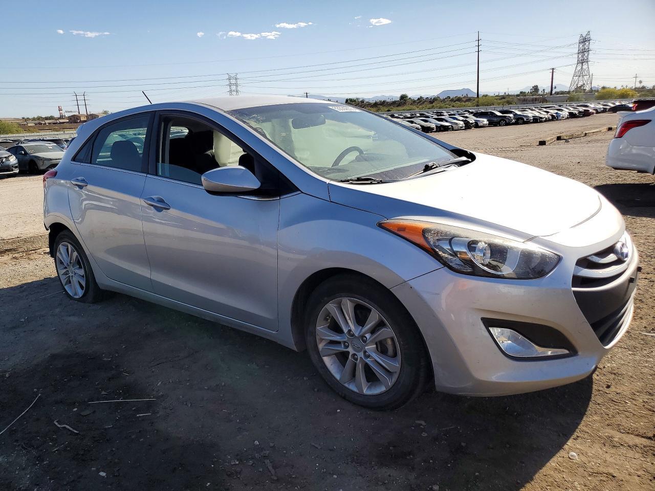 2014 Hyundai Elantra Gt Base - Image 4