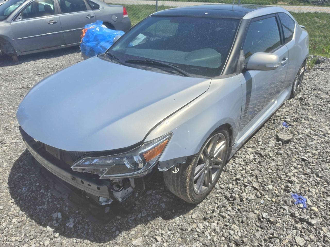 2014 Scion Tc 10 Series - Image 2