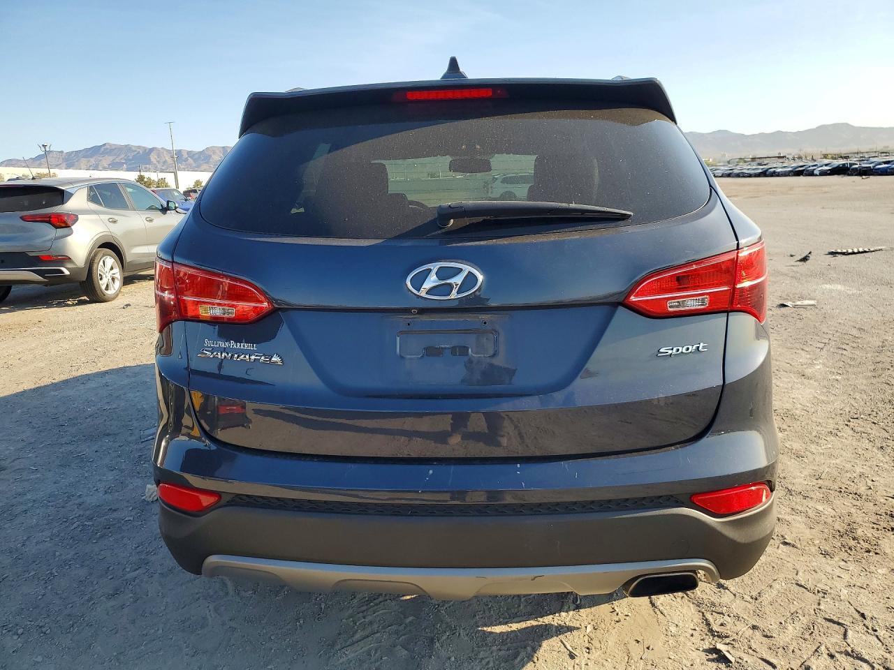 2016 Hyundai Santa Fe Sport 2.4L - Фото 6