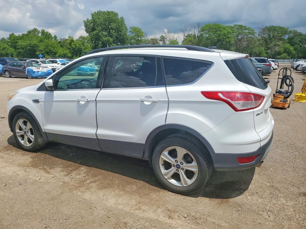 2015 Ford Escape Se - Image 2