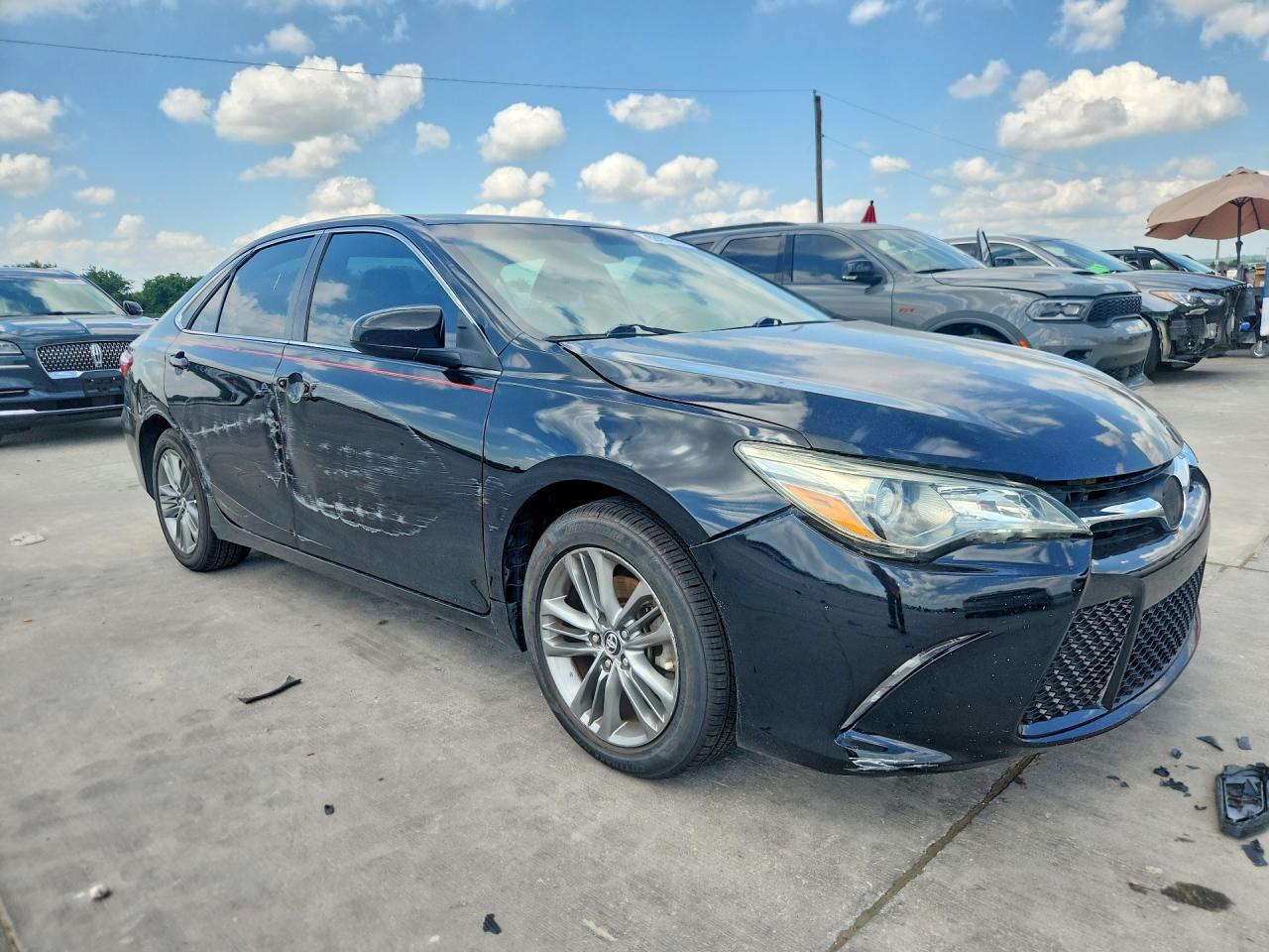2017 Toyota Camry Se - Фото 4