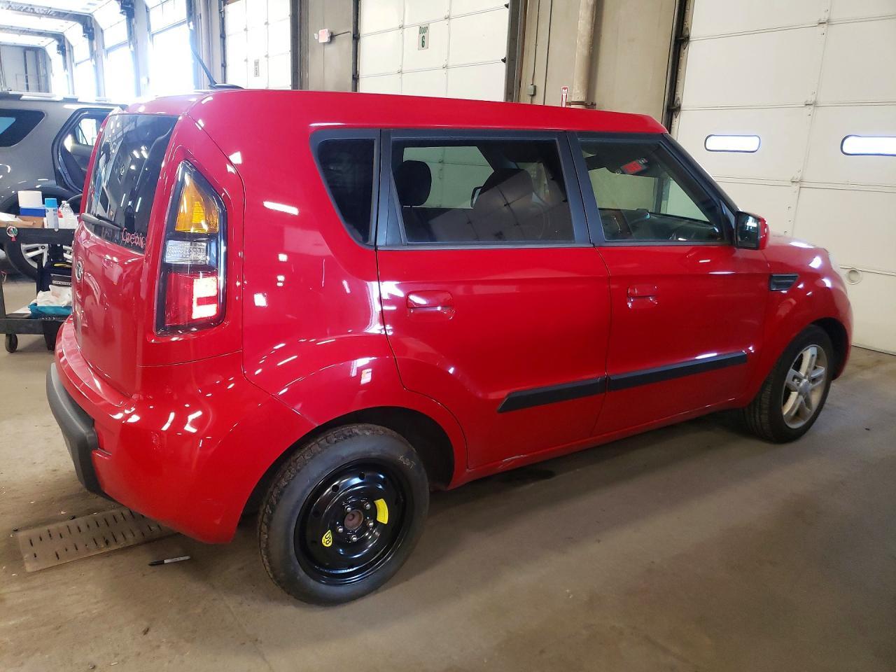 2010 Kia Soul + - Фото 3