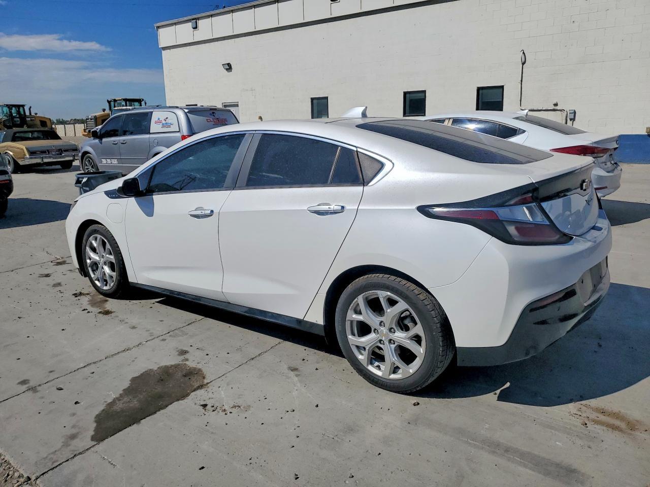 2019 Chevrolet Volt Premier - Фото 2