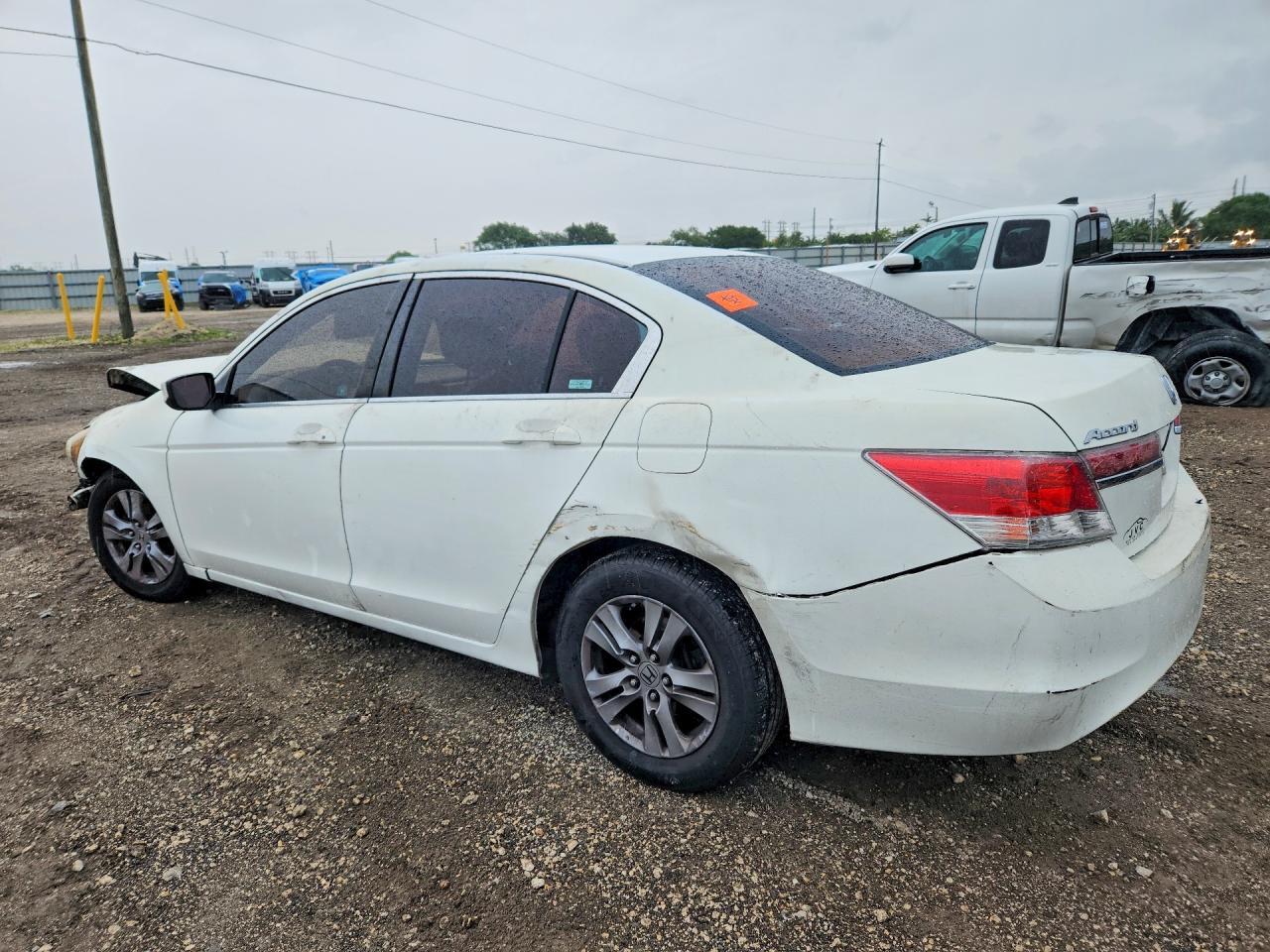 2011 Honda Accord Se - Image 2