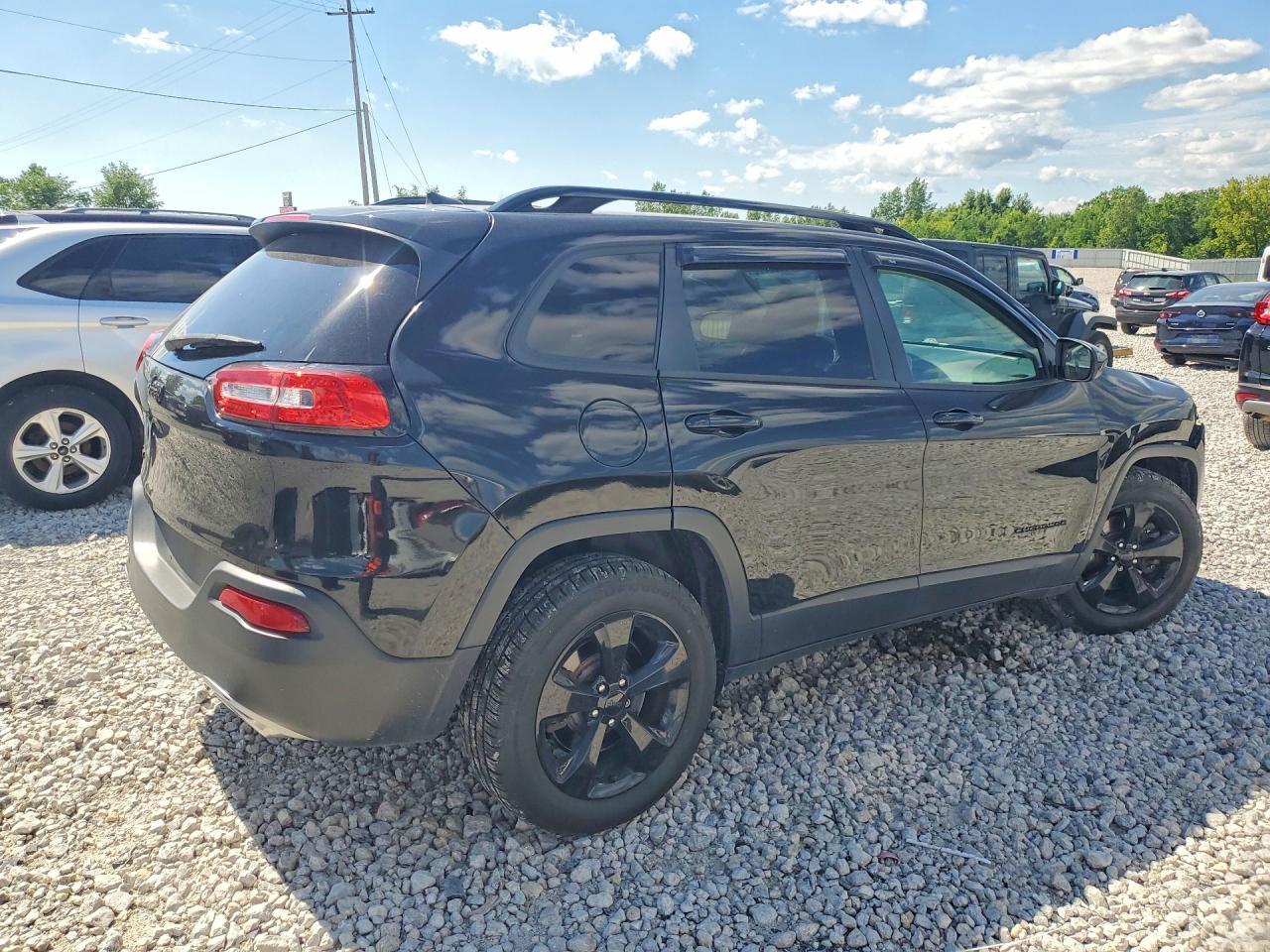 2016 Jeep Cherokee Latitude - Фото 3