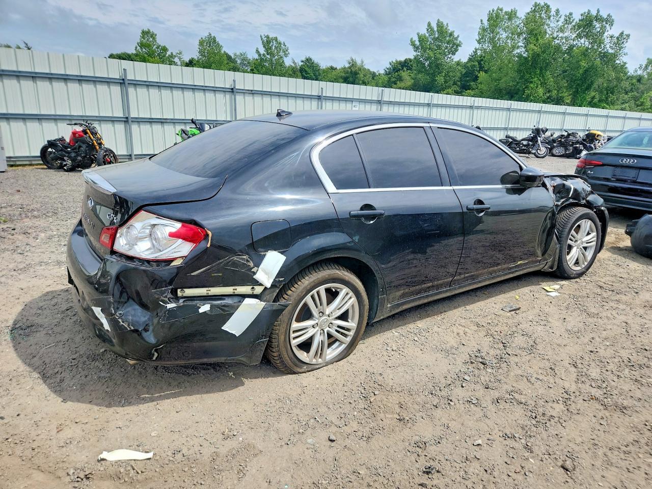 2013 Infiniti G37 Sedan X - Image 3