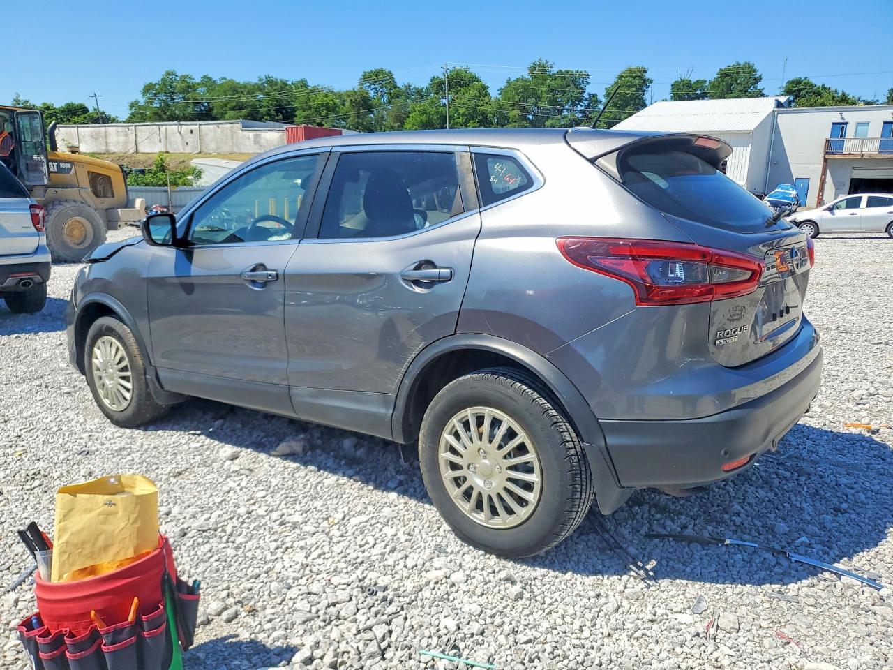 2020 Nissan Rogue - Image 2