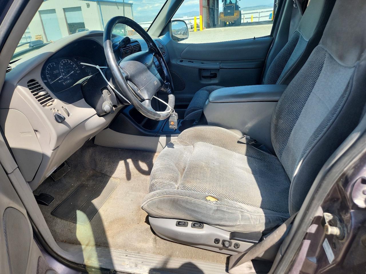 1996 Ford Explorer - Image 7