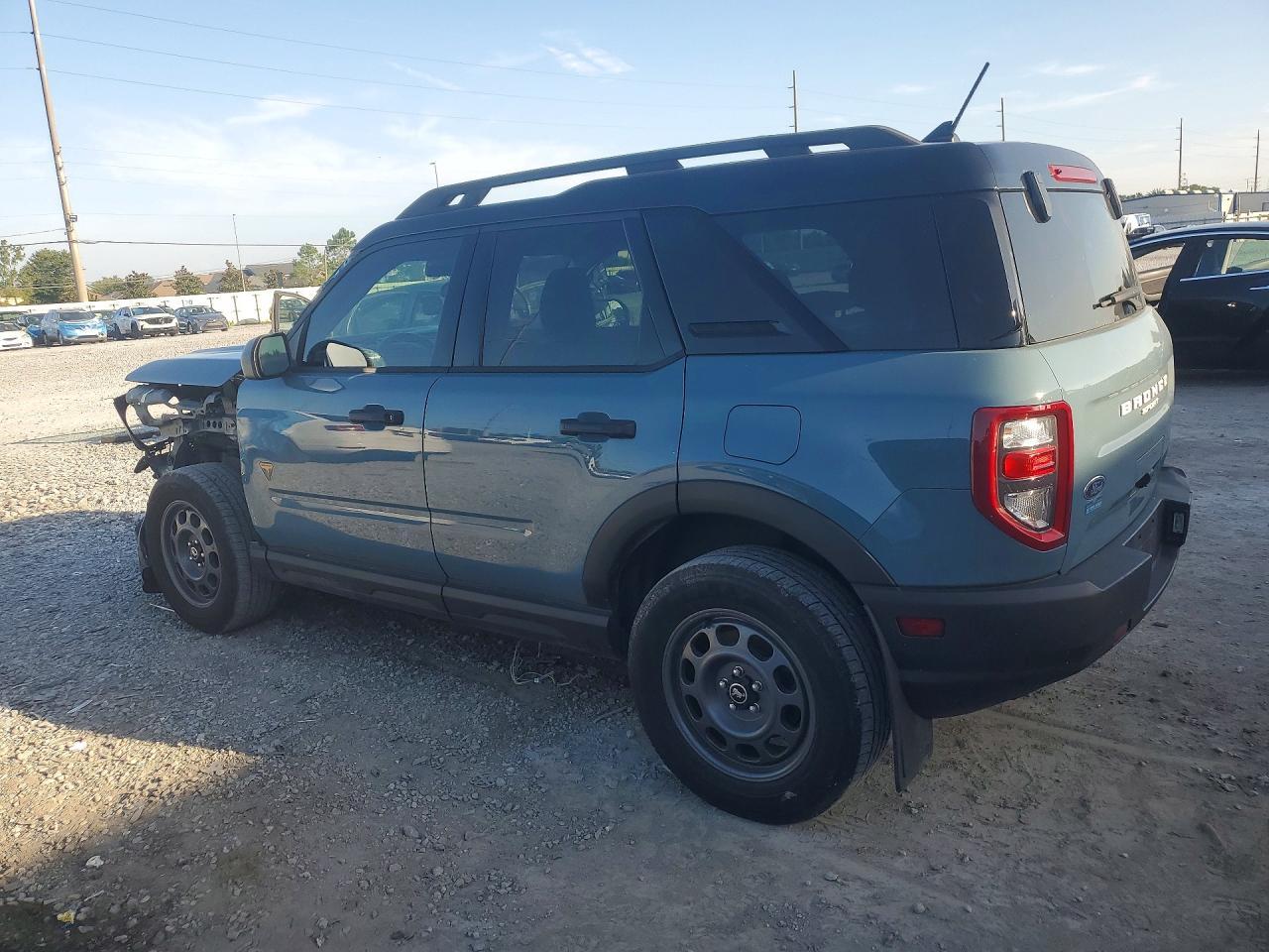 2022 Ford Bronco Sport Badlands - Image 2