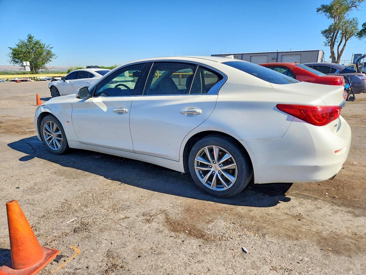 2017 Infiniti Q50 3.0T Premium - Image 2