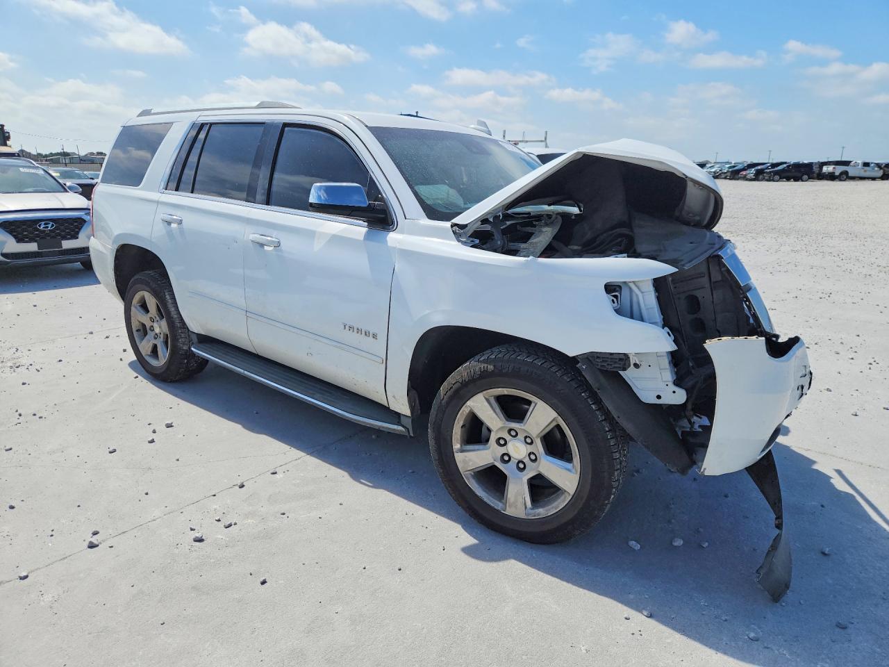 2018 Chevrolet Tahoe C1500 Premier - Image 4