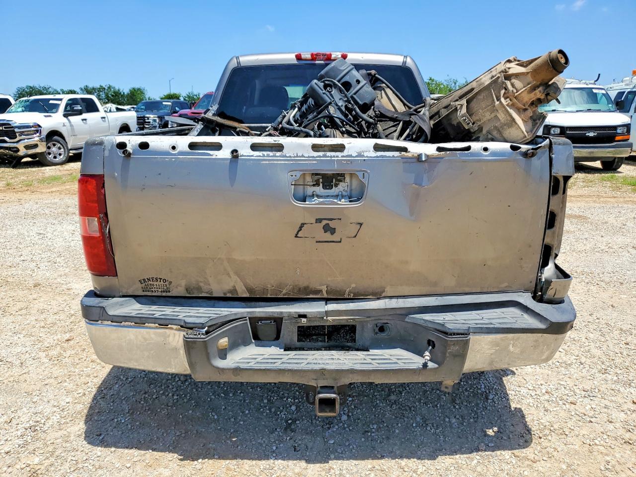 2007 Chevrolet Silverado C2500 Heavy Duty - Image 6