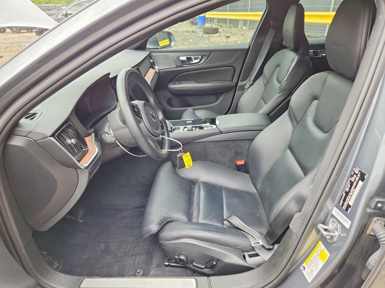 2020 Volvo S60 T8 Inscription - Image 7