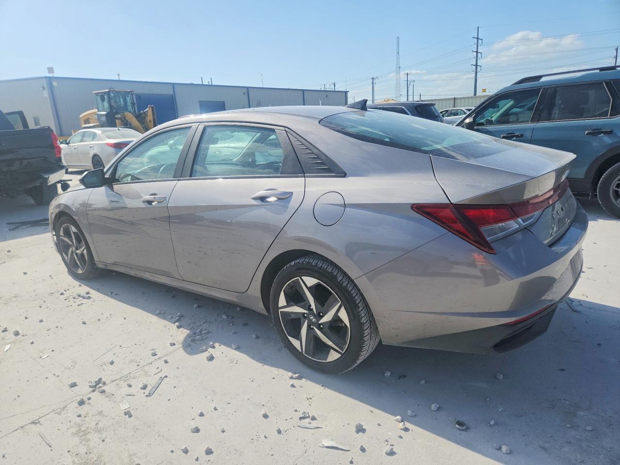2023 Hyundai Elantra Sel - Фото 2