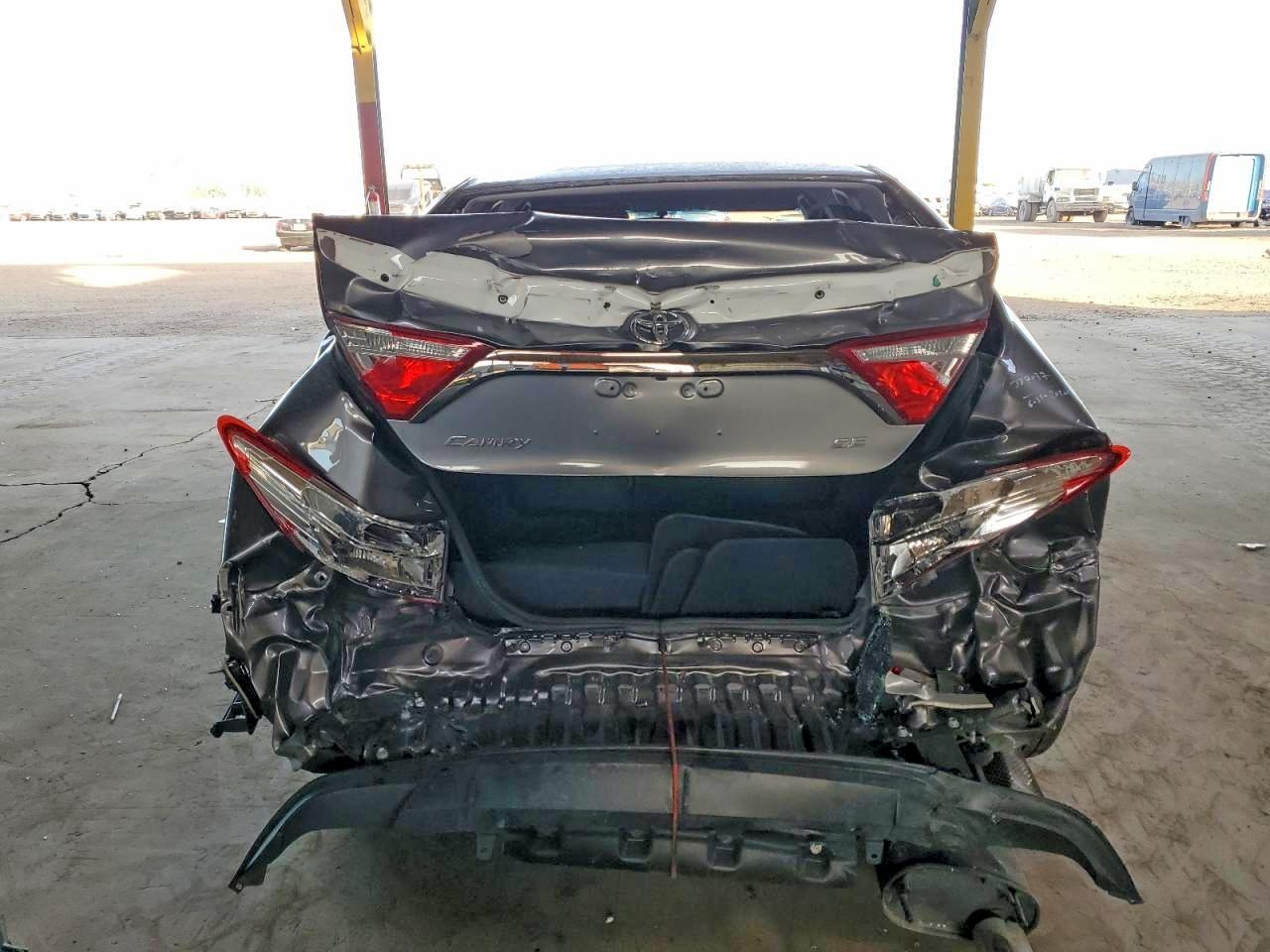 2015 Toyota Camry Se - Image 6