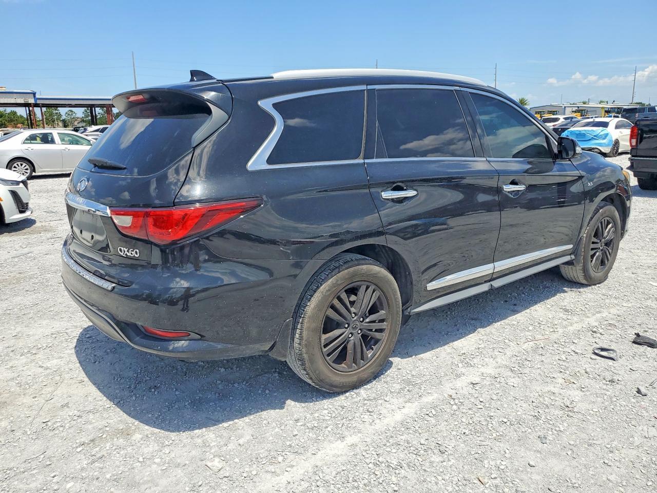 2017 Infiniti Qx60 Base - Image 3