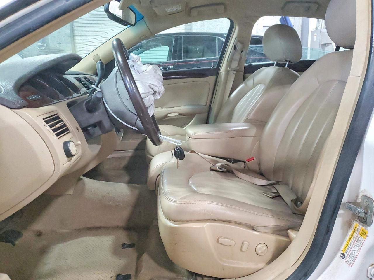 2011 Buick Lucerne Cxl - Image 7