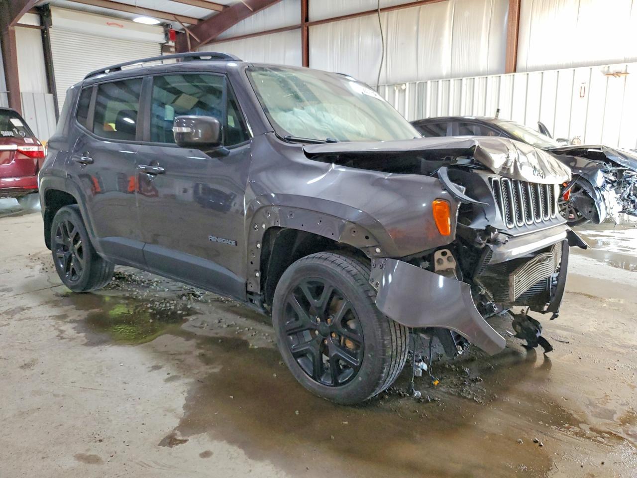 2017 Jeep Renegade Latitude - Image 4