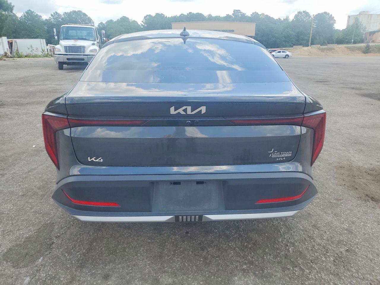 2025 Kia K4 Ex - Image 6