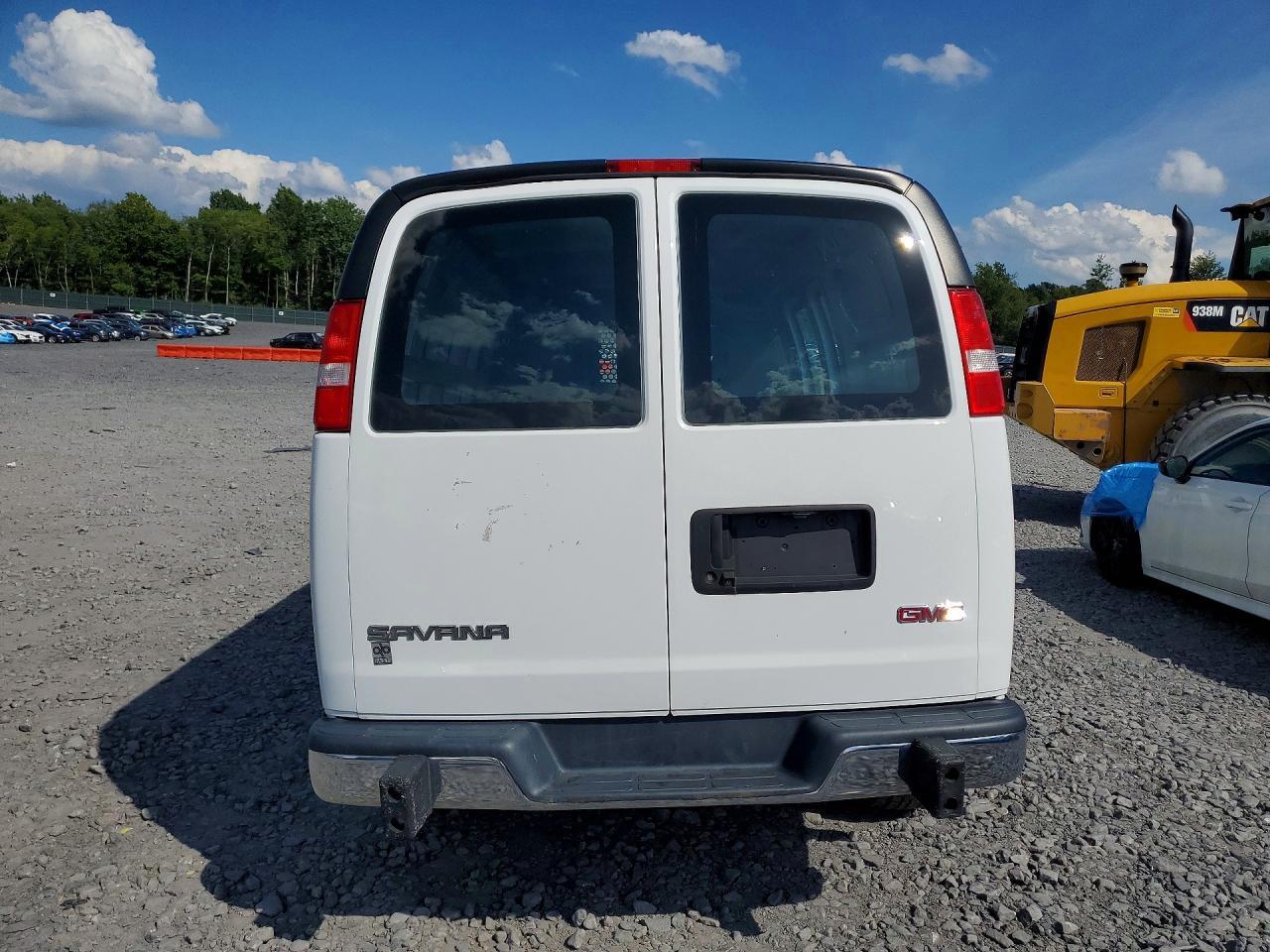 2021 GMC Savana G2500 - Фото 6
