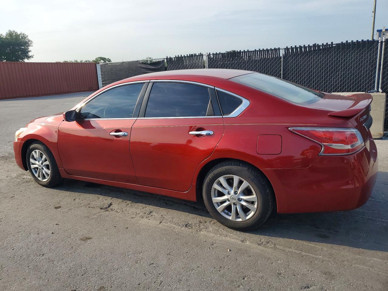 2014 Nissan Altima 2.5 S - Фото 2