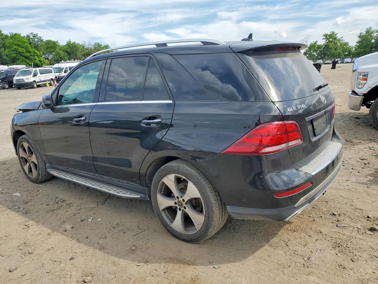 2017 Mercedes-Benz Gle 350 4Matic - Фото 2
