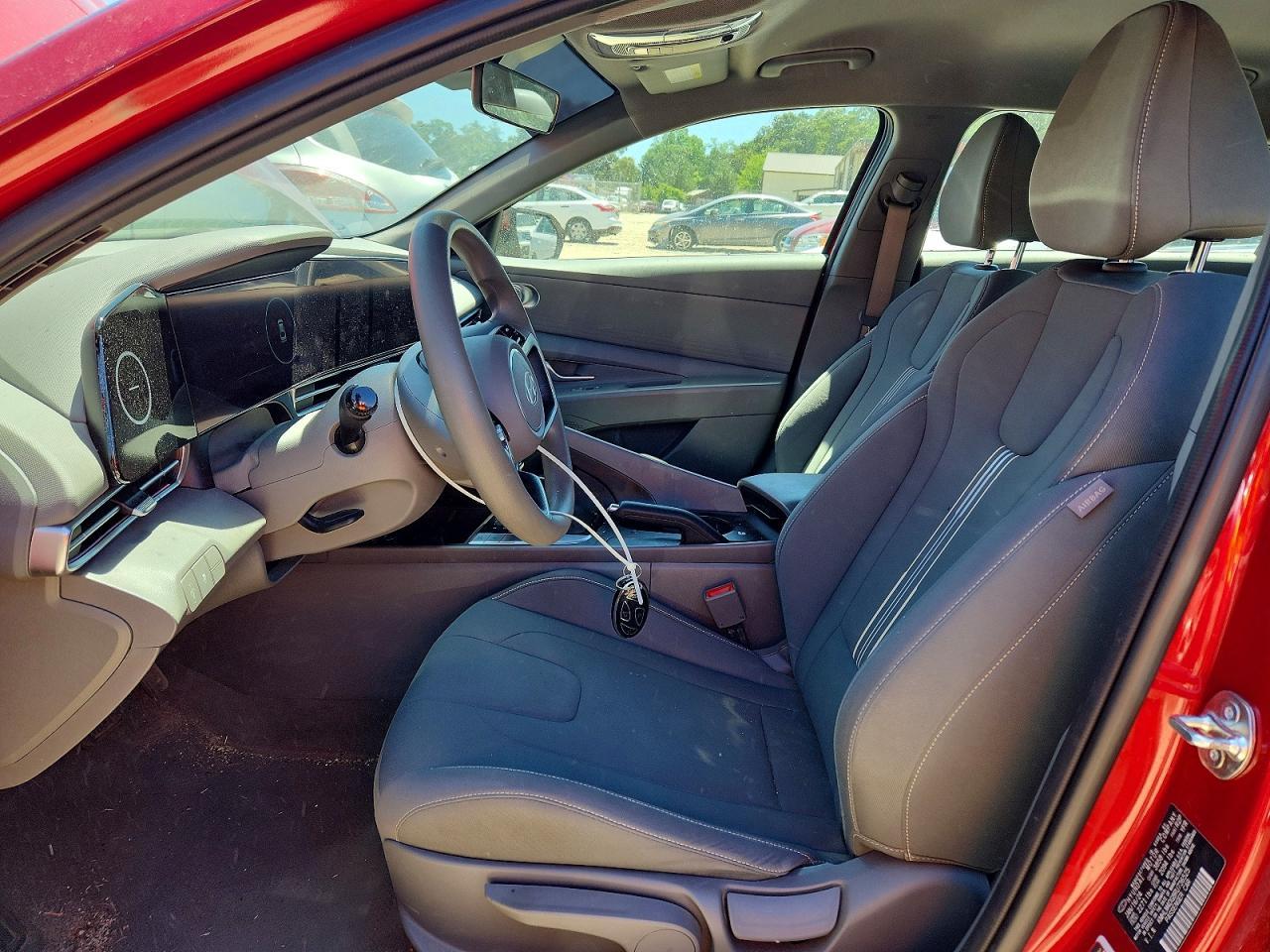 2024 Hyundai Elantra Sel - Image 7