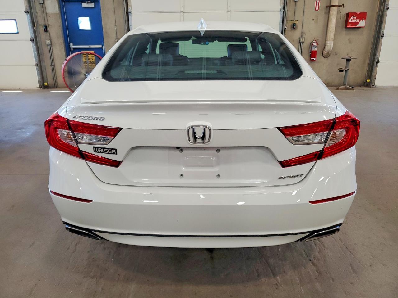 2018 Honda Accord Sport - Image 6