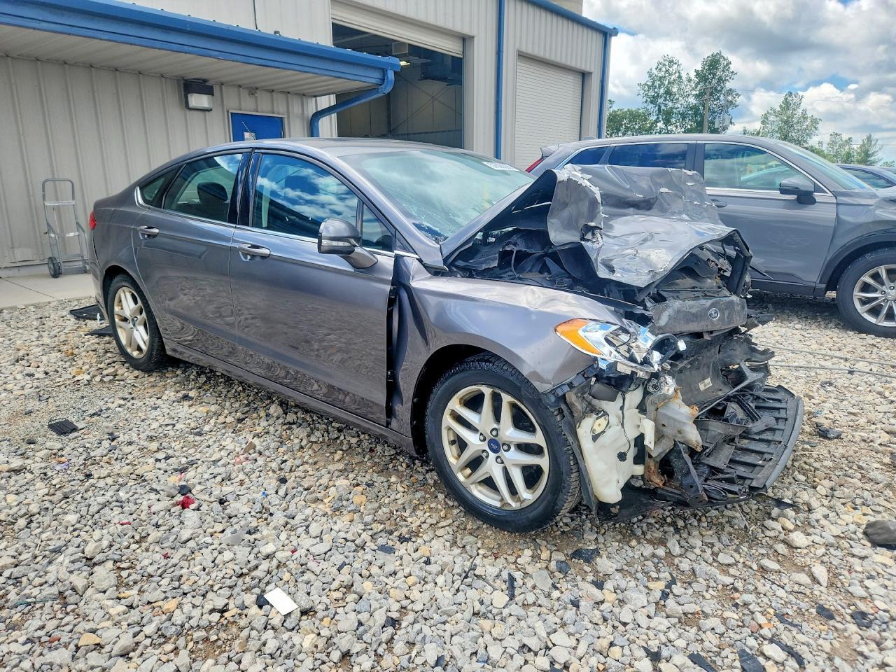 2014 Ford Fusion Se - Фото 4