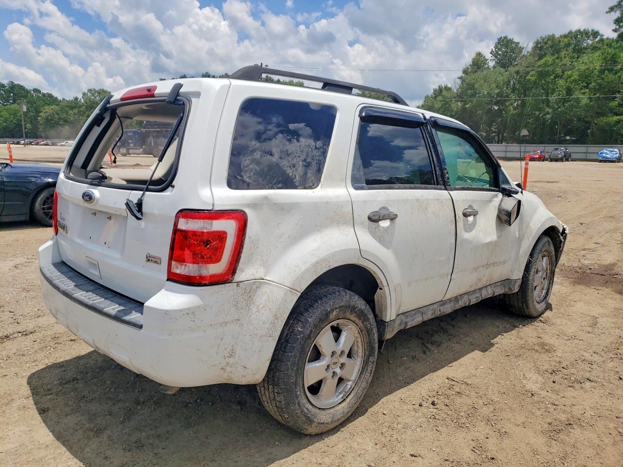 2012 Ford Escape Xlt - Фото 3