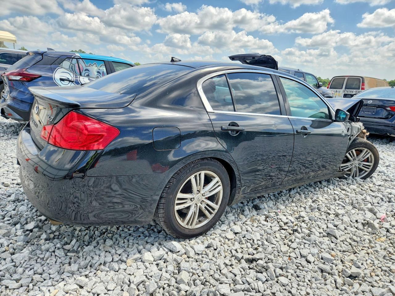 2010 Infiniti G37 Sedan Base - Image 3