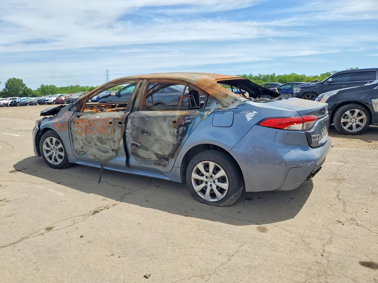 2021 Toyota Corolla Le - Фото 2