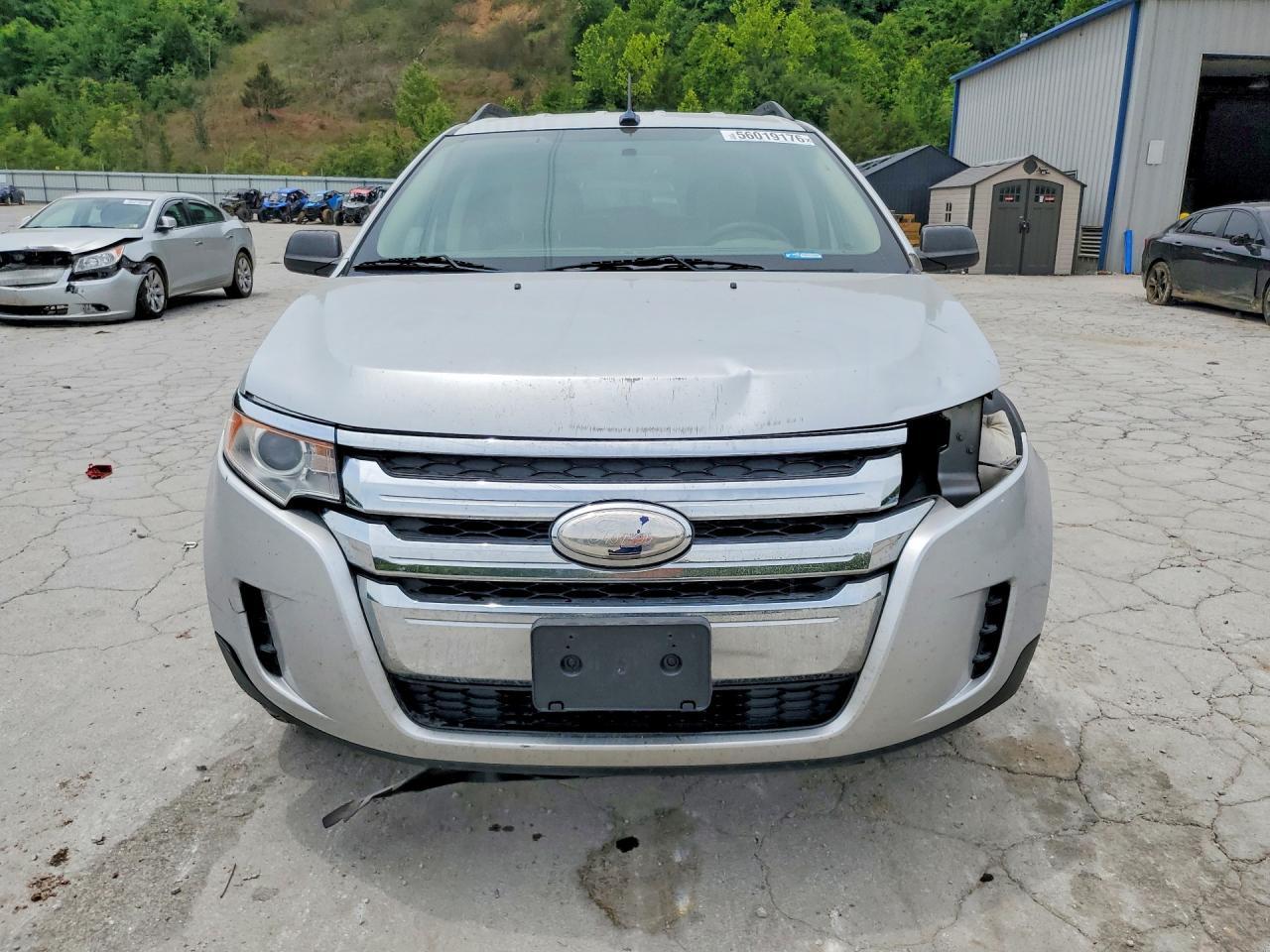 2014 Ford Edge Se - Image 5