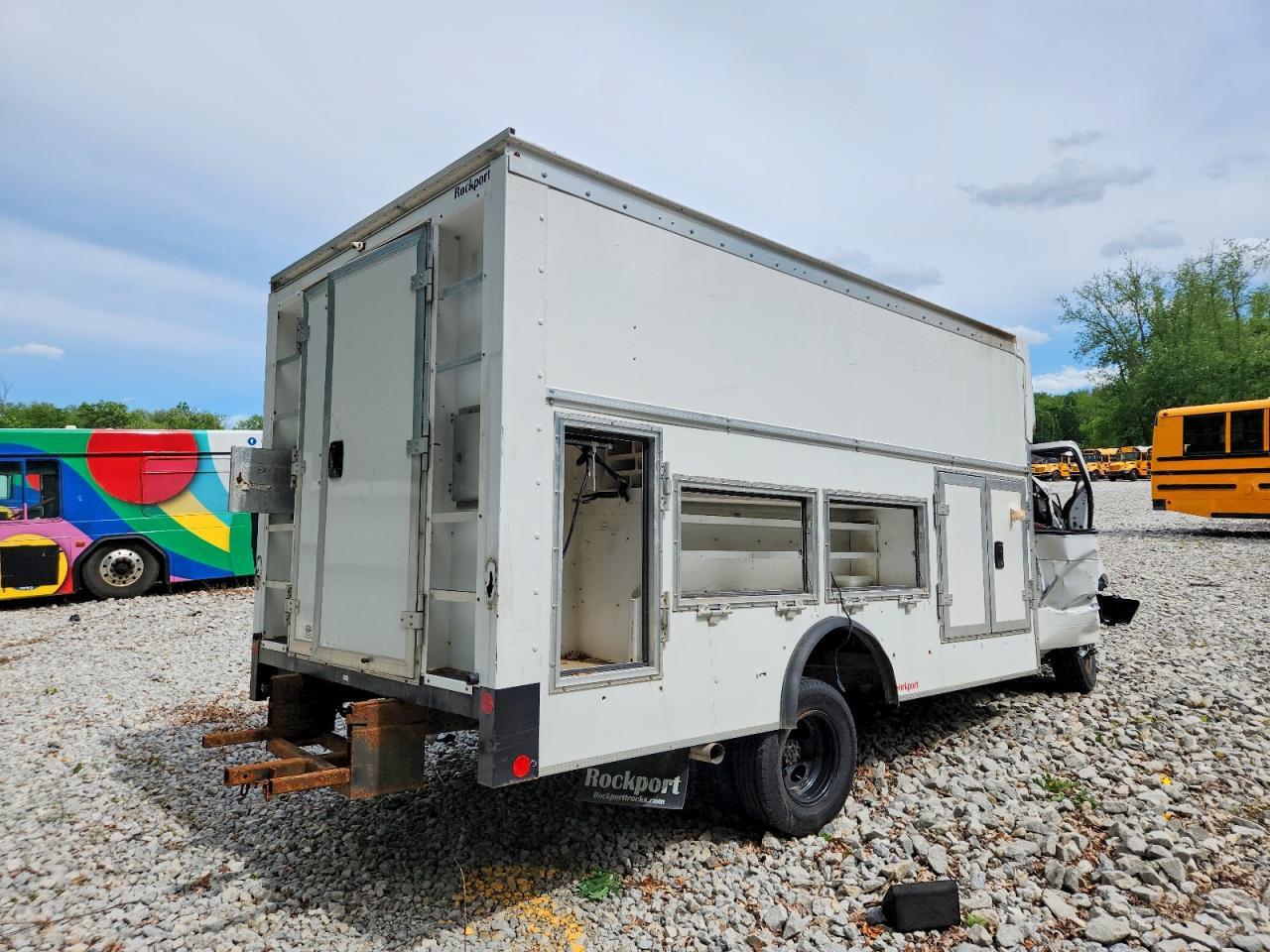 2024 Ford Econoline E350 Super Duty Van - Фото 4