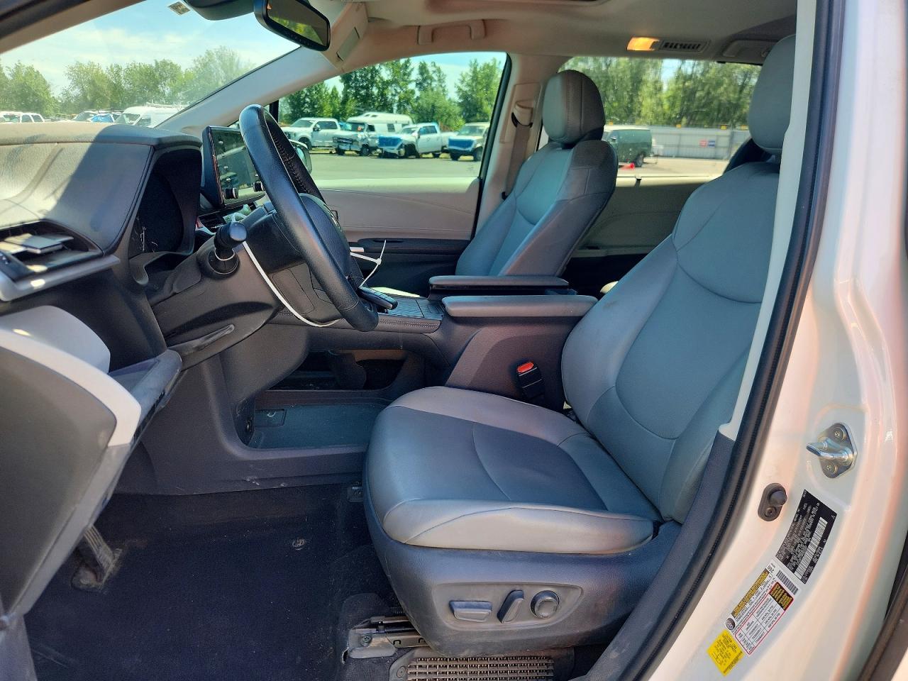 2021 Toyota Sienna Xle - Image 7