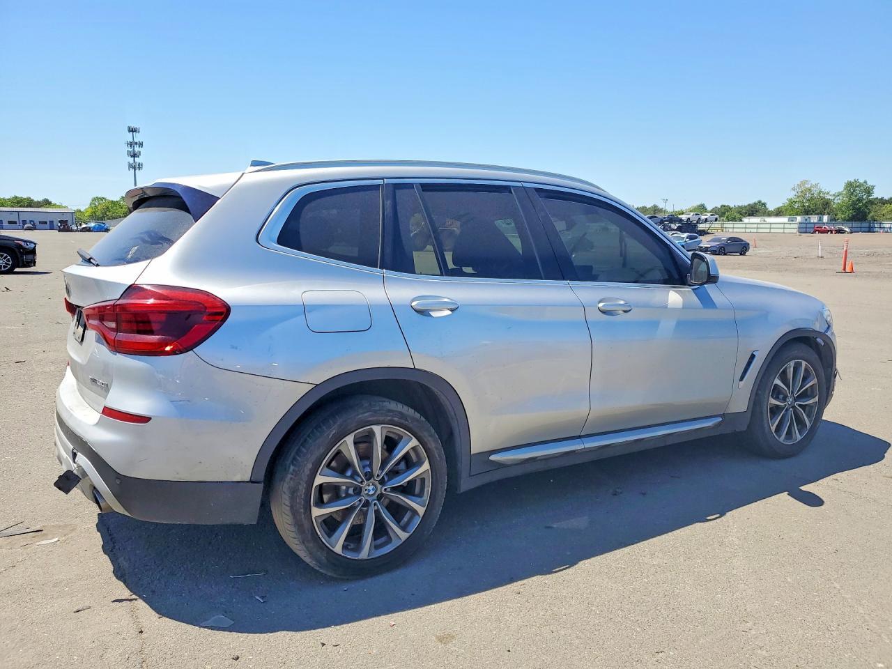 2018 BMW X3 xDrive30I - Фото 3