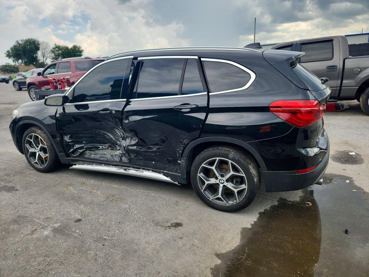 2018 BMW X1 xDrive28I - Фото 2