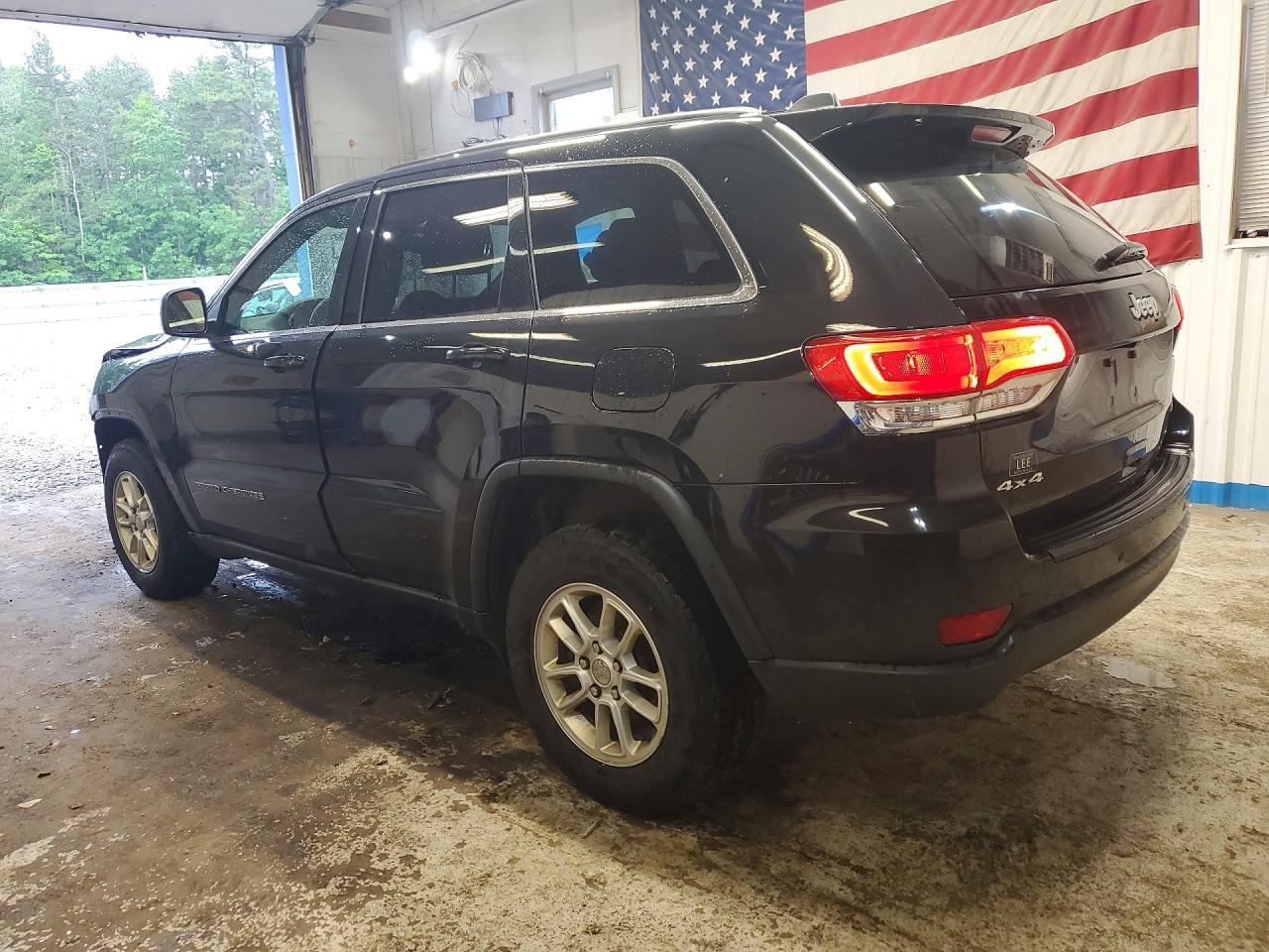 2018 Jeep Grand Cherokee Laredo - Image 2