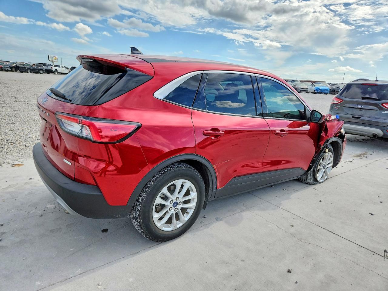 2020 Ford Escape Se - Фото 3
