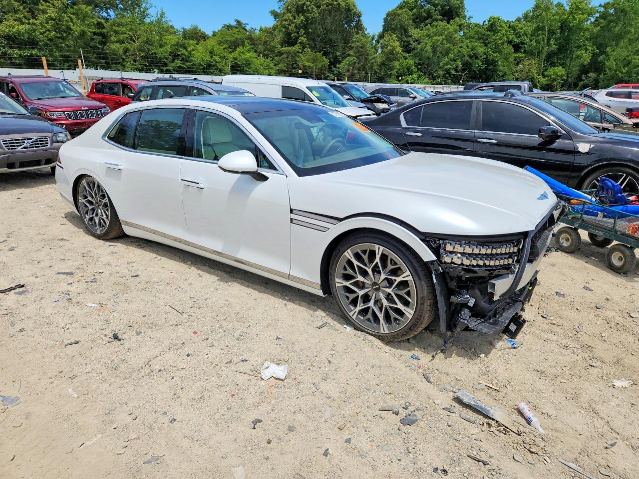 2025 Genesis G90 3.5T E-Supercharger - Image 4