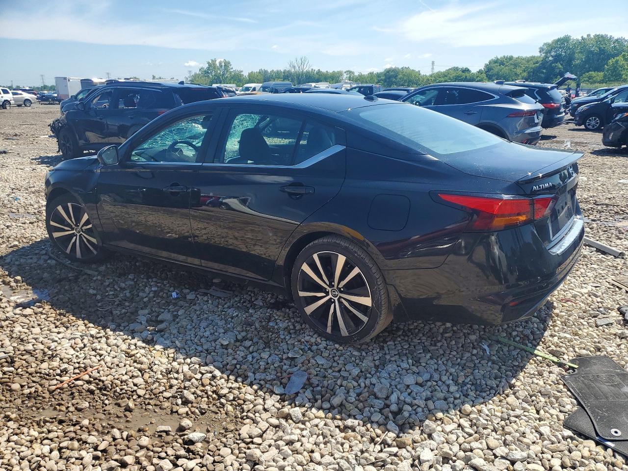 2021 Nissan Altima Sr - Image 2