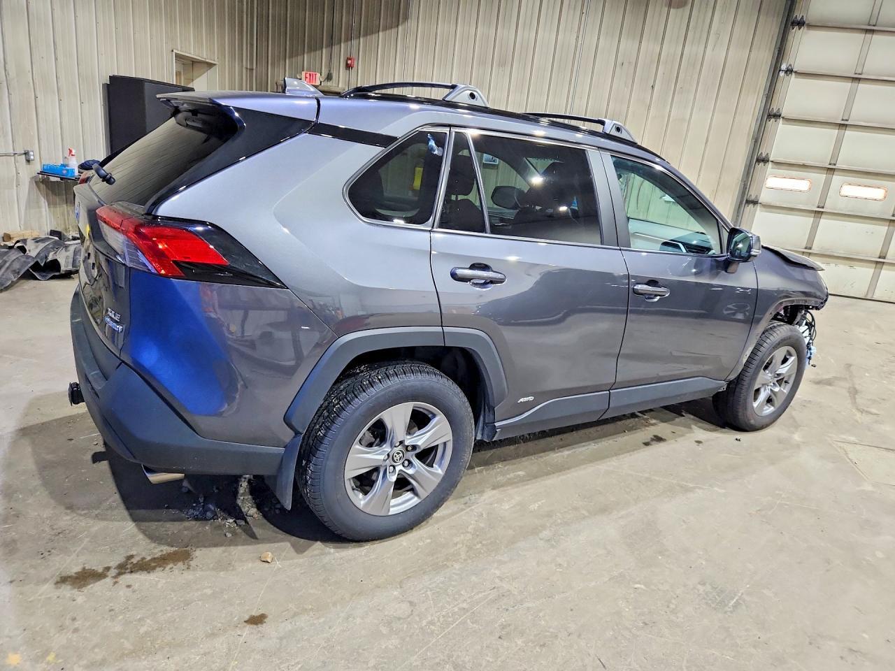 2022 Toyota Rav4 Xle - Фото 3