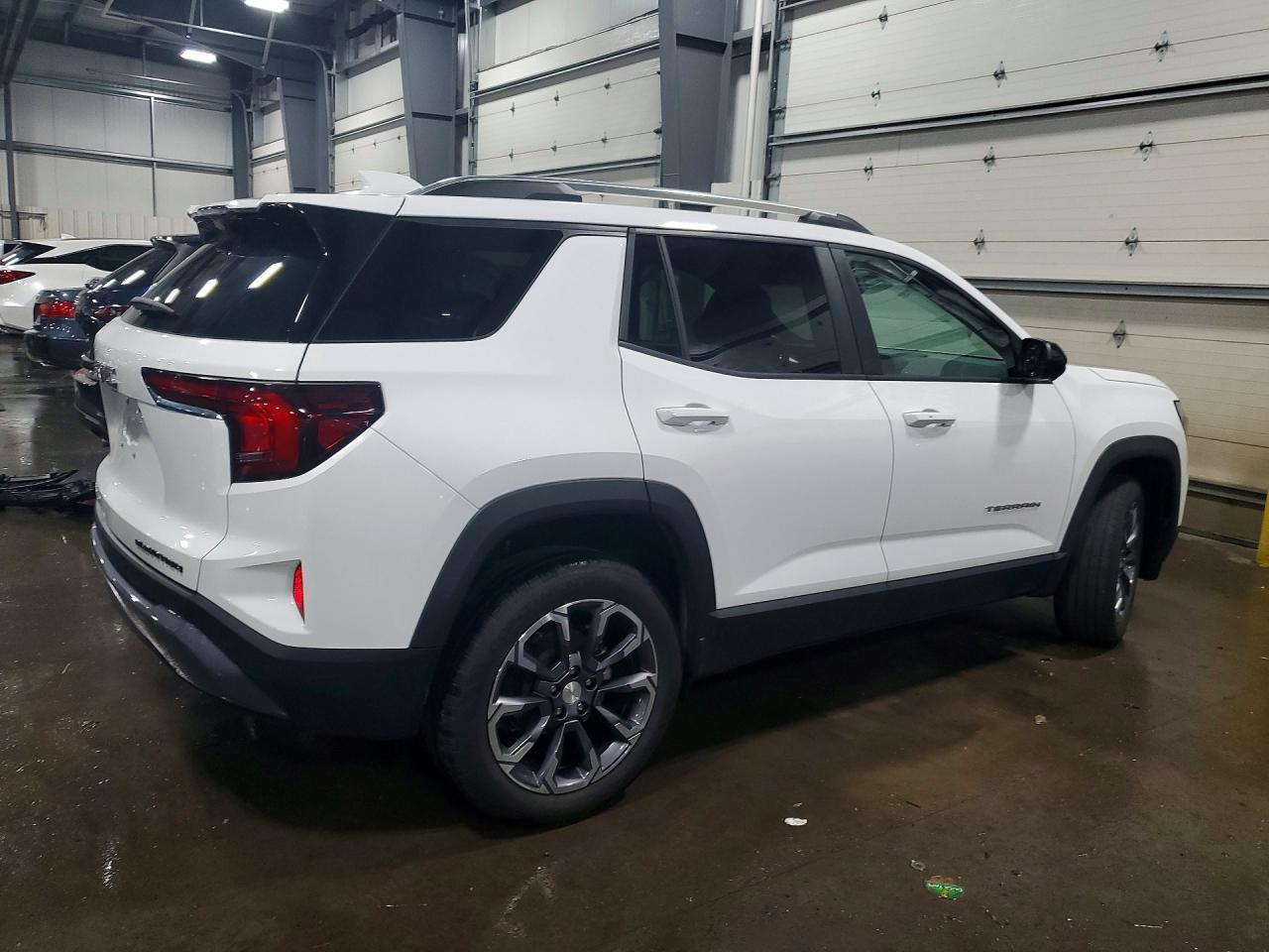 2025 GMC Terrain Elevation - Фото 3
