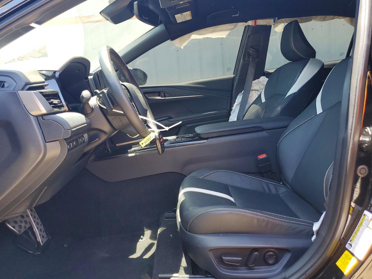 2025 Toyota Camry Se - Фото 7